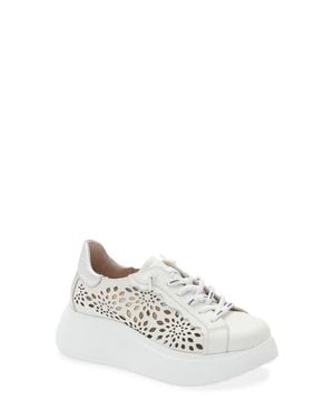 Wonders Laser Cutout Platform Sneaker - White