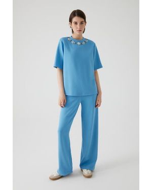 Exquise Regular Crystal Embellished T-Shirt - Blue