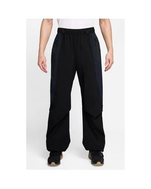 nike tech with jeans