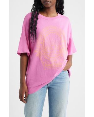Rip Curl Hotel Malibu Heritage Graphic T-Shirt - Red