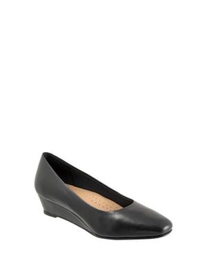 Trotters Denisse Wedge Pump - Black