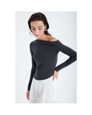 Monlicia Aura One Shoulder Draped Top - Black