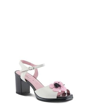 AZURA BY SPRING STEP Katriel Sandal - White