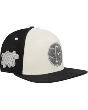 Pro Standard Brooklyn Nets French Terry Snapback Hat - White