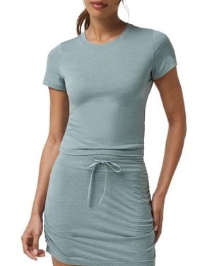 Travis Mathew Skyloft Light Performance T-Shirt - Blue