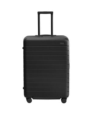 AWAY The Medium Flex Suitcase - Black