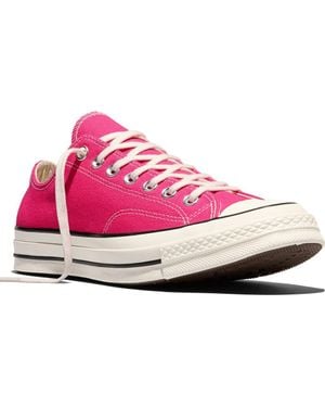 Converse Chuck 70 Gender Inclusive Sneaker - Pink
