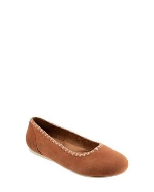 Softwalk Sonoma Embroidery Flat - Brown