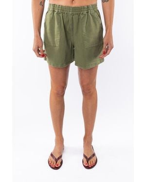 Ariko Gender Inclusive Day Short - Green