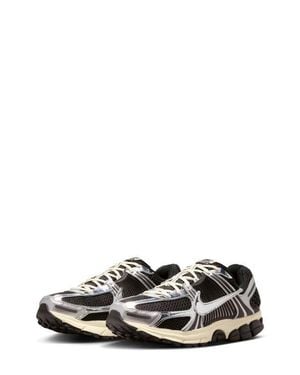 Nike Zoom Vomero 5 Sneaker - Black