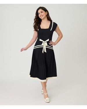 Unique Vintage Pleated Flapper Day Dress - Black