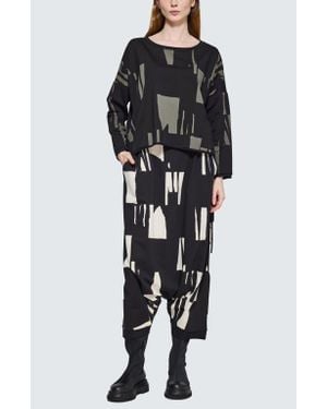 Luukaa Nerina Cropped Graphic Blouse - Black