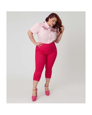 Smak Parlour Plus Size Kitschy Shaped Pocket Smarty Pants Capris - Red