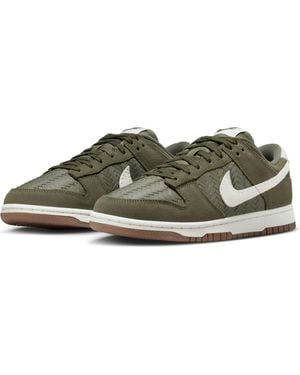 Nike Dunk Low Basketball Sneaker - Green