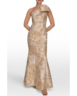 Donna Karan Metallic One-Shoulder Jacquard Mermaid Gown - Natural