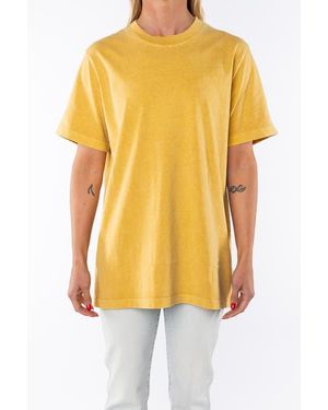 Ariko Gender Inclusive Beach T-Shirt - Yellow