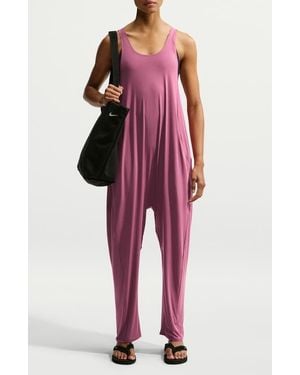 Nike Zenvy Featherweight Jumpsuit - Red