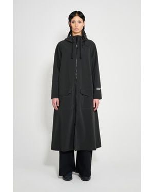 Stutterheim Mosebacke Long Patch Matte Raincoat - Black
