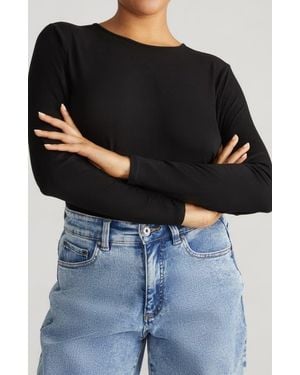 UNIVERSAL STANDARD Joan Relaxed Fit T-Shirt - Black