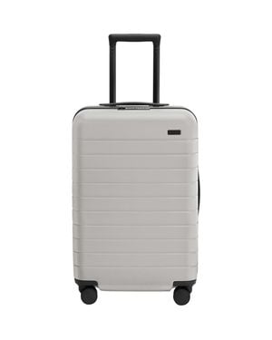 AWAY Flex 22-Inch Bigger Spinner Carry-On - Gray