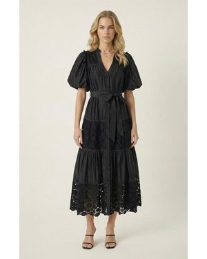Modenaire V-Neck Lace Paneling Midi Dress - Black