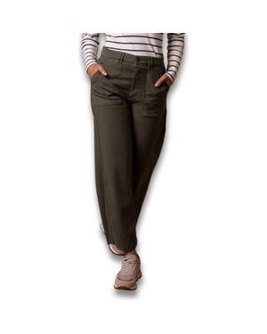 Celtic & Co. Wide Leg Pleat Front Pant - Black