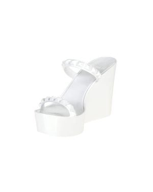 Carmen Sol Tonino Pump - White