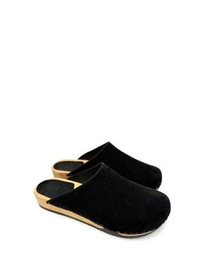 KUNSTEN Ella Suede Clogs - Black
