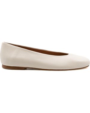 Andrea Gomez Dalia Leather Ballerina Flat - Natural