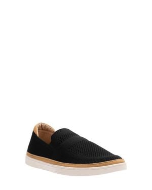 Revitalign Mariner Soho Slip-On Sneaker - Black