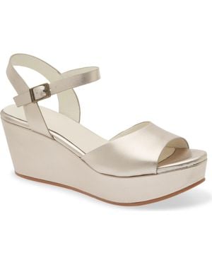 Chocolat Blu Winka Platform Wedge Sandal - Metallic