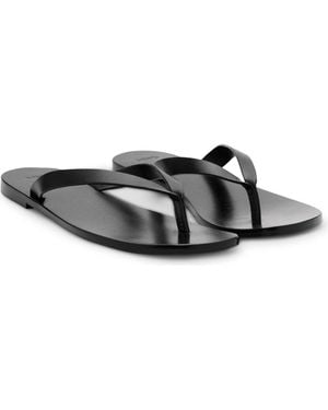 Mango Wave Round Toe Thong Sandal - Black
