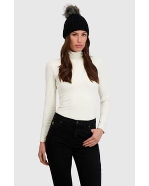 Lyla Grant Beanie Hat With Fur-Free Fox (Faux Fur) Pompom - White