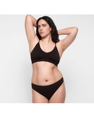 Organic Basics Seamless Waffle Triangle Bralette - Black