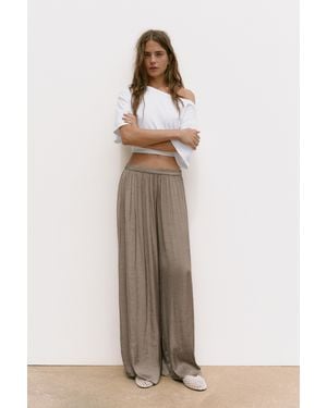 Pull&Bear Pantaloni Wide Leg Satinati - Neutro