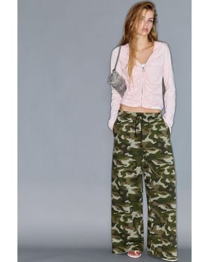 Pull&Bear Pantaloni Gamba Larga Stampati - Grigio
