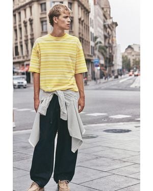 Pull&Bear T-Shirt Relaxed À Rayures - Jaune