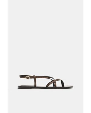 Pull&Bear Platte Sandalen Met Studs - Blauw