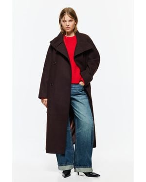 Pull&Bear Cappotto Con Collo Alto E Cintura - Rosso