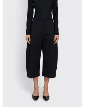 Amomento Curved Capri Pants - Black