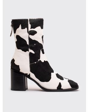 INTENTIONALLY ______ Pg Boot - Black