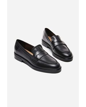 Flattered Sara Leather Loafer - Black