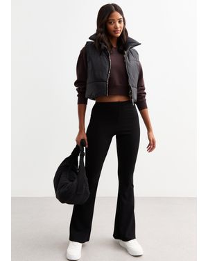 Gini London Schwarzer Kontrast Tier Gepolstert Crop Gilet