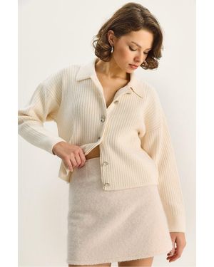 Bianco Lucci Strickjacke Mit Knopfverschluss - Natur