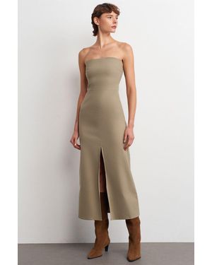 Dilvin Trägerloses, Tailliertes Midikleid Mit Schlitz - Natur
