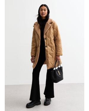 Gini London Steppjacke Mit Gürtel Und Langer Passform - Weiß