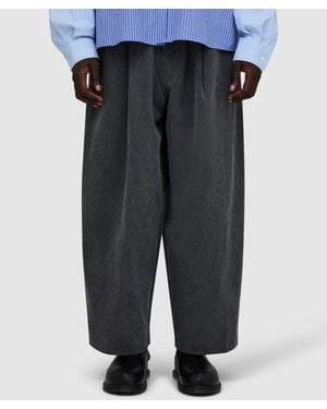 Estudio Niksen Herringbone Balloon Pant (Charcoal - Black