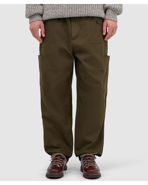 Cafe Mountain Rambler Cargo Pant (Moss - Green
