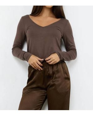 Lamade Esya V-Neck Long Sleeve Top - Brown