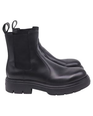 Ferragamo Ferragamo Chelsea Boots - Black